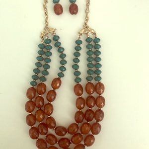 Chunky necklace + earrings